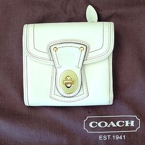 Coach, vintage Hampton wallet.